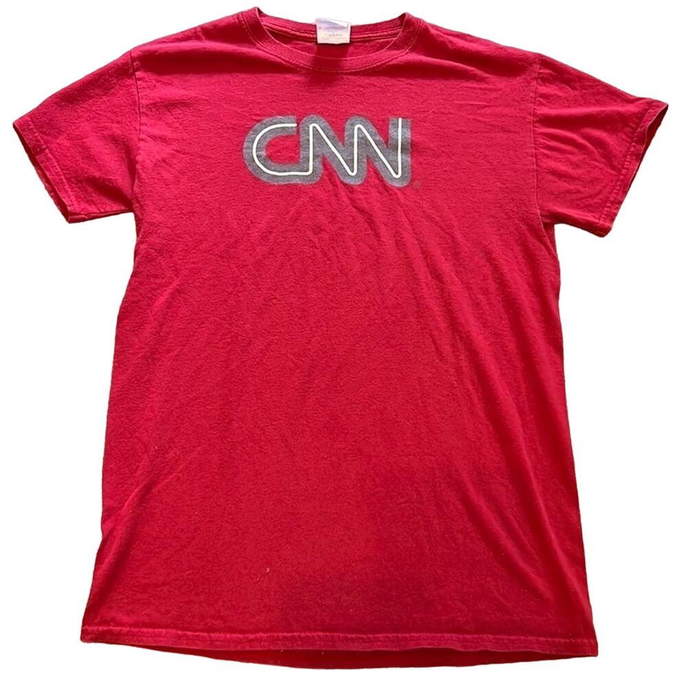 Super comfy washed in vintage logo CNN Tshirt - S